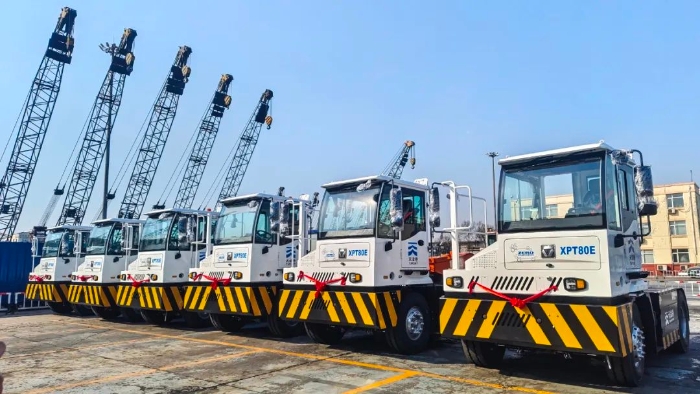 徐工新能源重载牵引车以多维优势赋能大宗货物智慧转运