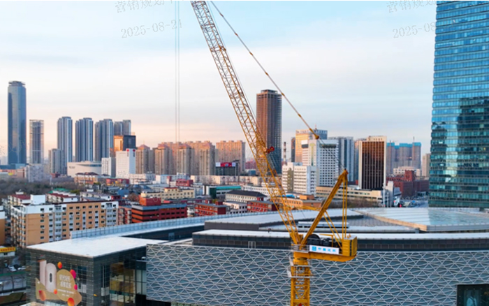 助建摩天双子塔 | 徐工动臂塔机闪耀“云端”